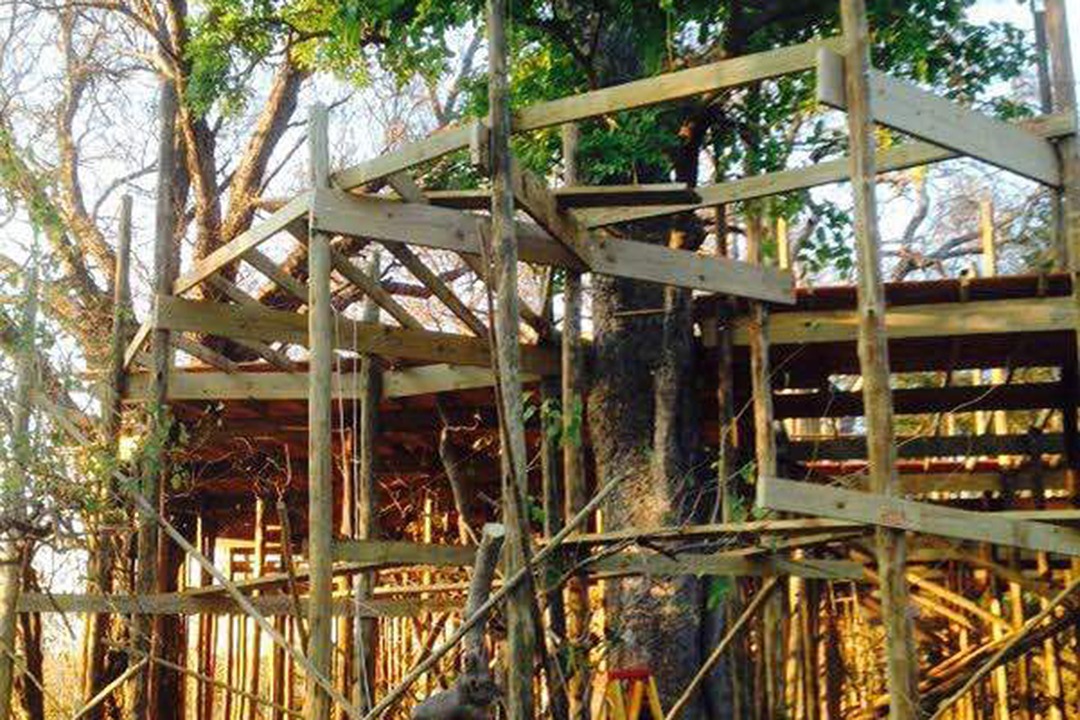 Constructing Nambwa Tented Lodge