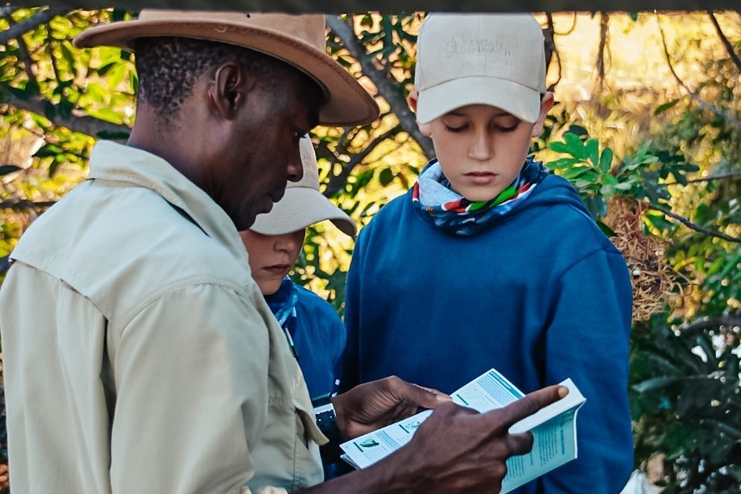 African Monarch Lodges Kids Safaris