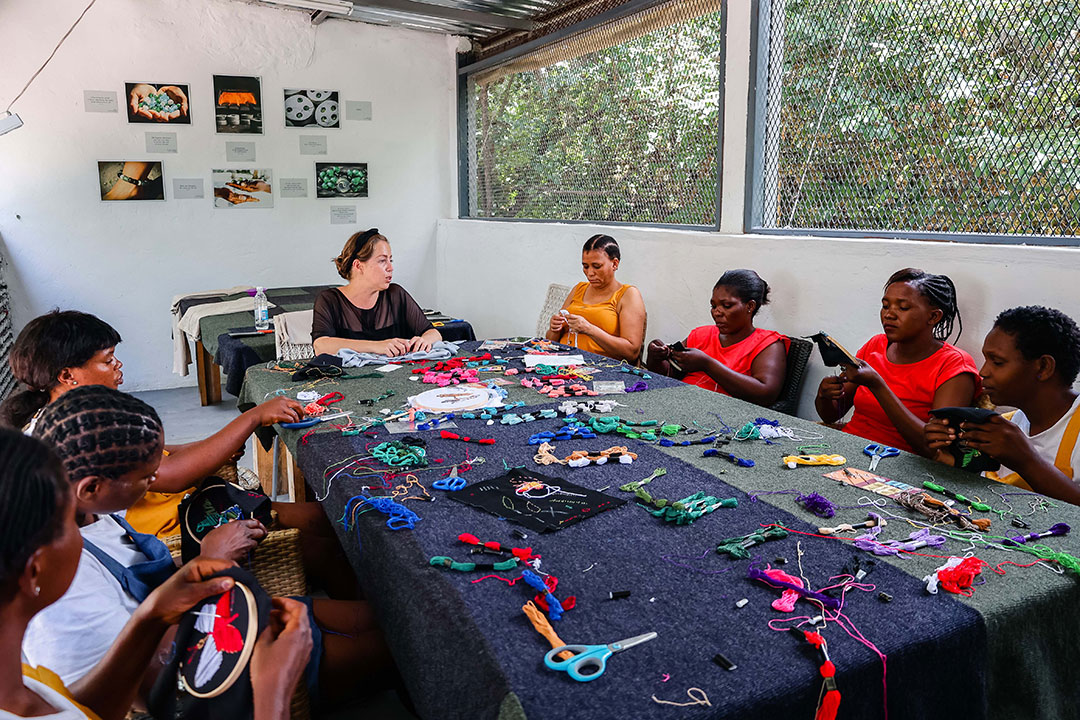 African Monarch Lodges Sijwa Sewing Project Design